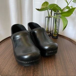 Dansko black clogs 39